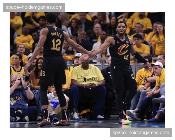 数据模型预测:骑士与步行者的系列赛,侧翼传球成功率将决定比赛节奏 数据模型预测:骑士与步行者的系列赛,侧翼传球成功率将决定比赛节奏